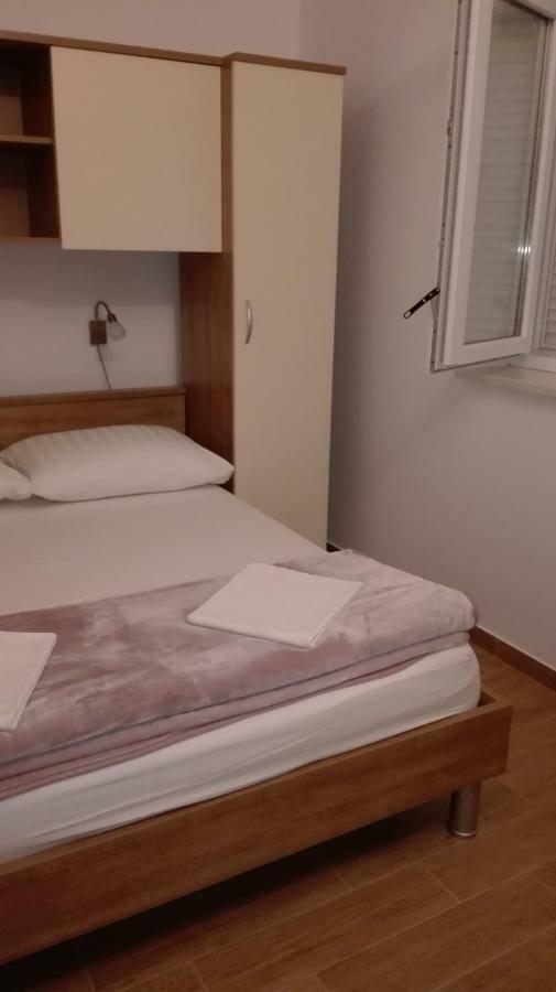 Ferienwohnung Sibenska Oaza Šibenik Exterior foto